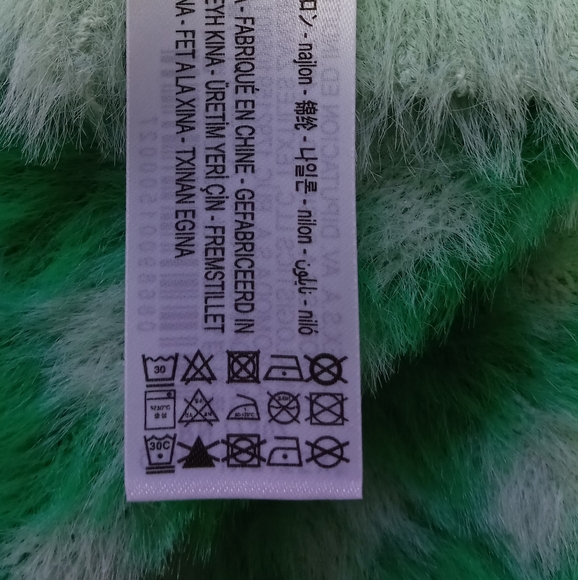 ZARA Cropped Sweater. EUC. Size small. - Picture 6 of 6